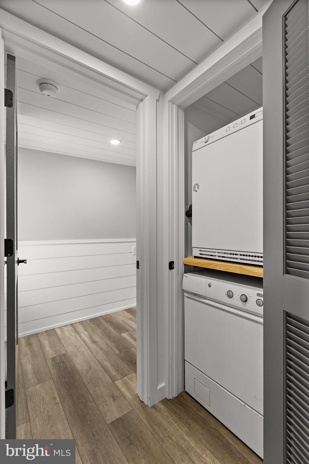 2175 E HAGERT STREET