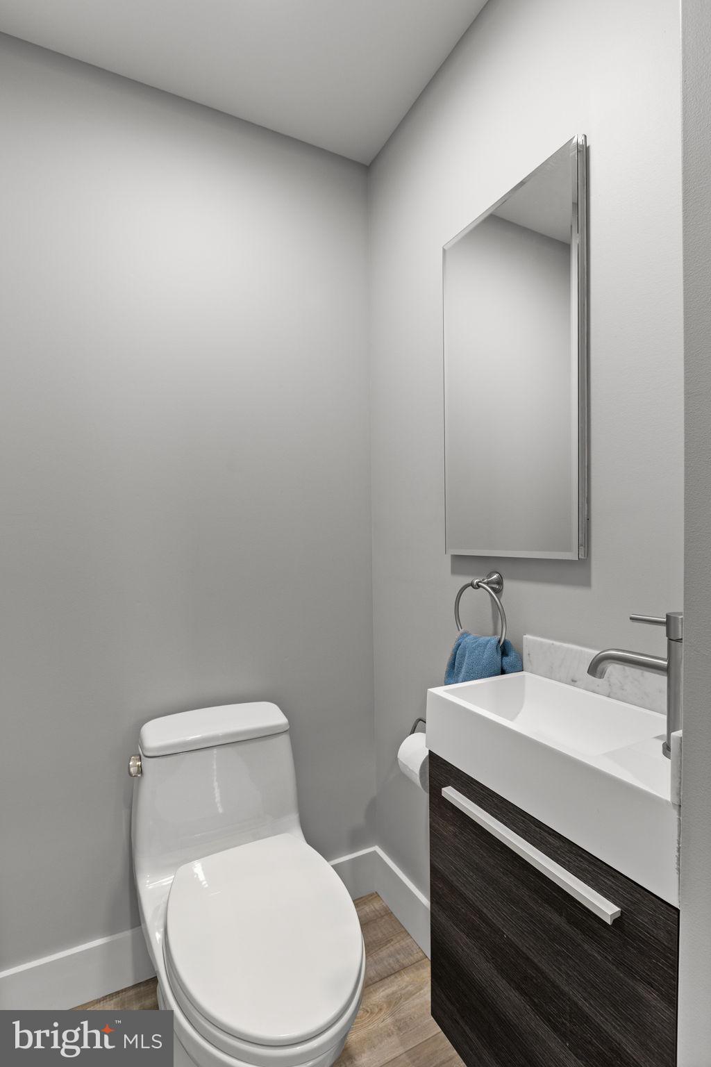 2175 E HAGERT STREET