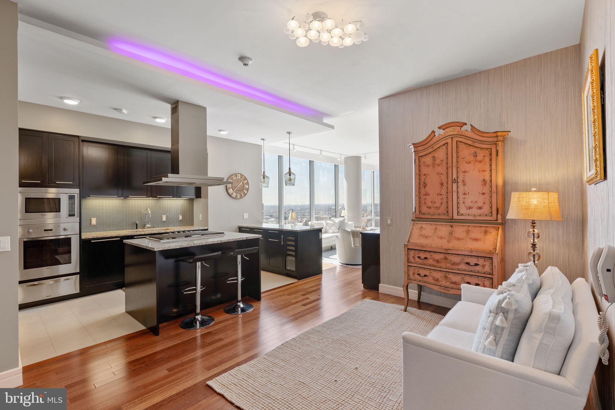 1414 PENN SQUARE S 38GH