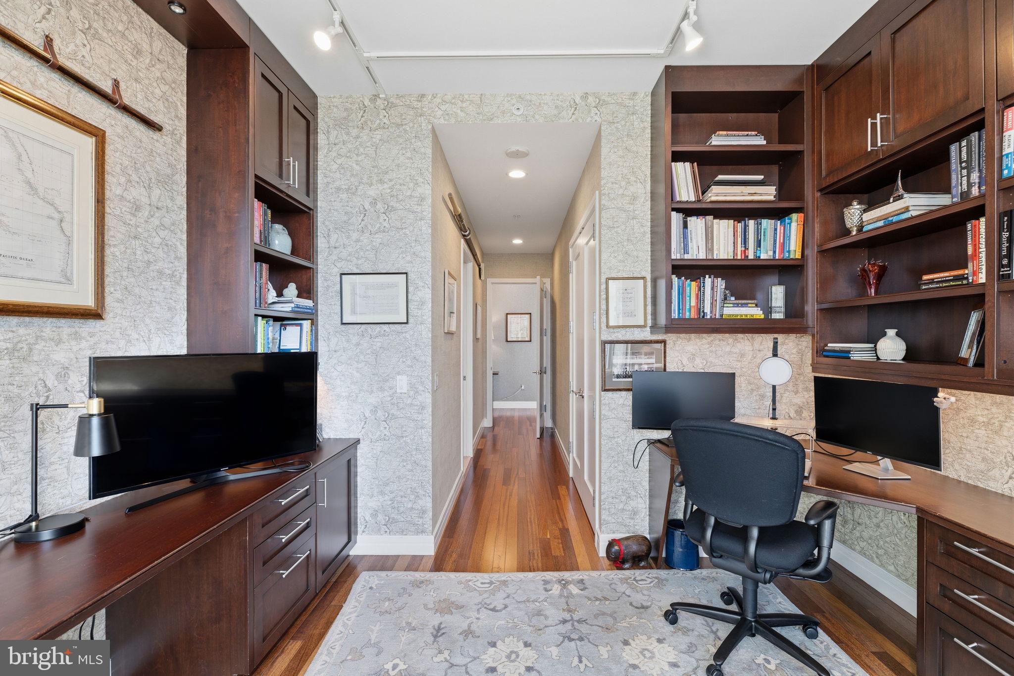 1414 PENN SQUARE S 38GH