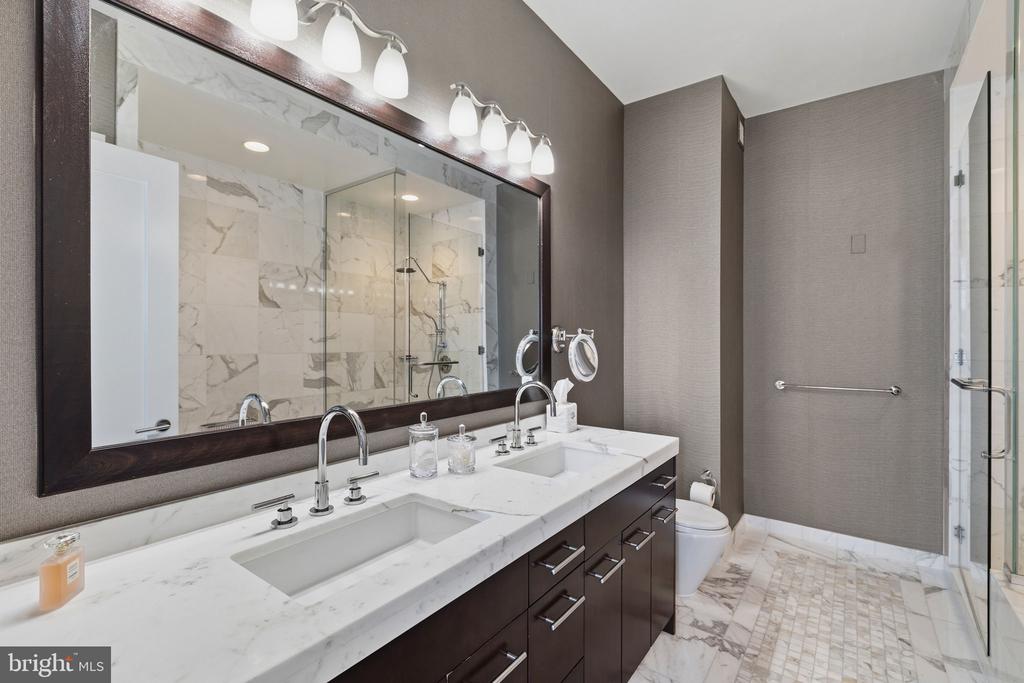 1414 PENN SQUARE S 38GH