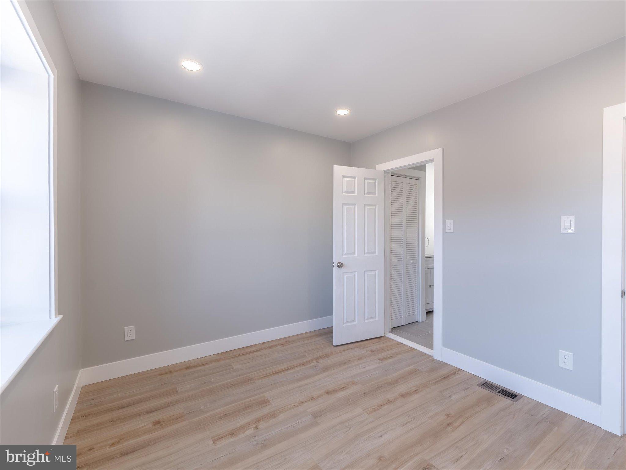 672 N 19TH STREET 2ND FL