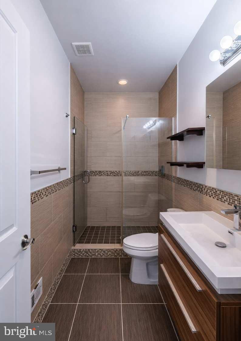 2549 GRAYS FERRY AVENUE A