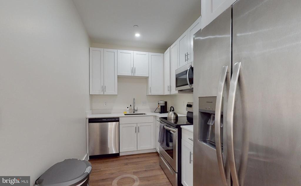 150 S INDEPENDENCE MALL W 920
