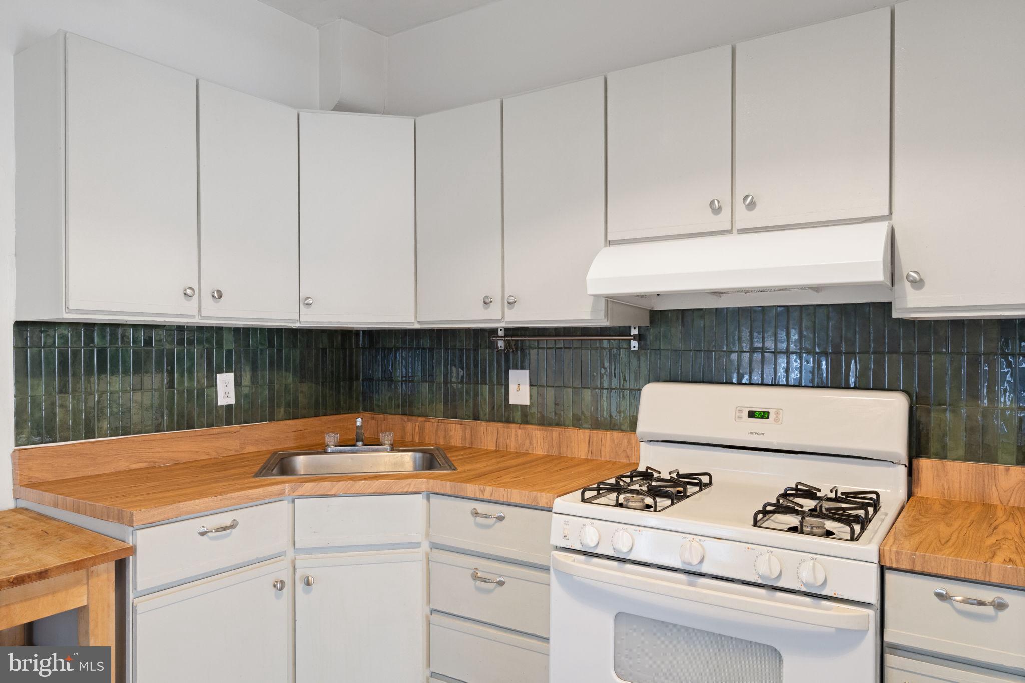 2358 E CLEARFIELD STREET