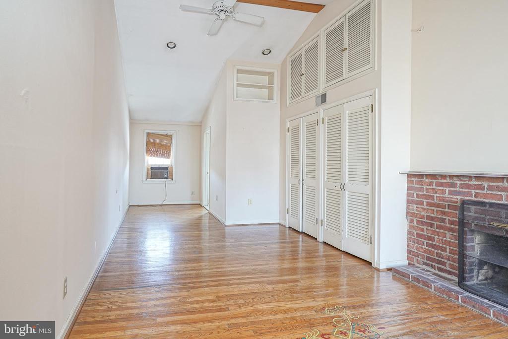 522 S 24TH STREET