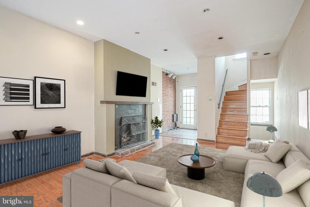 522 S 24TH STREET