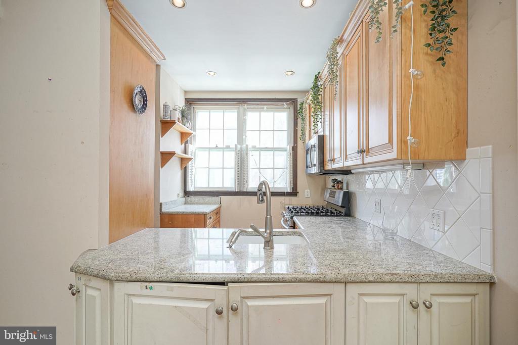 522 S 24TH STREET