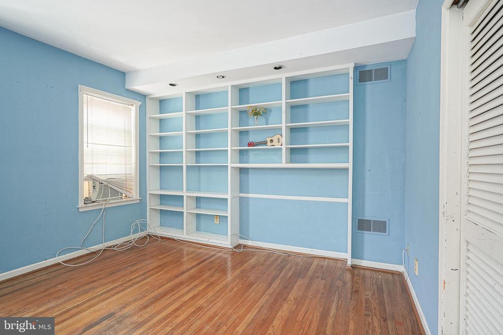 522 S 24TH STREET
