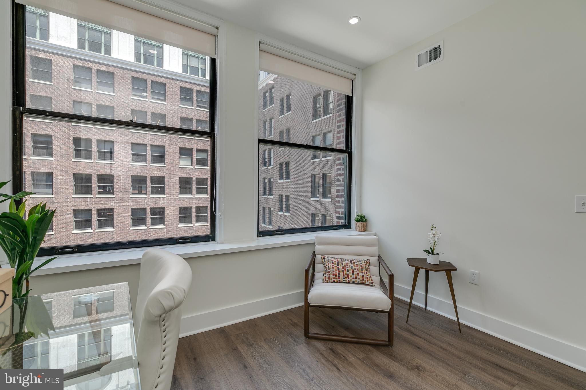 150 S INDEPENDENCE MALL W 719