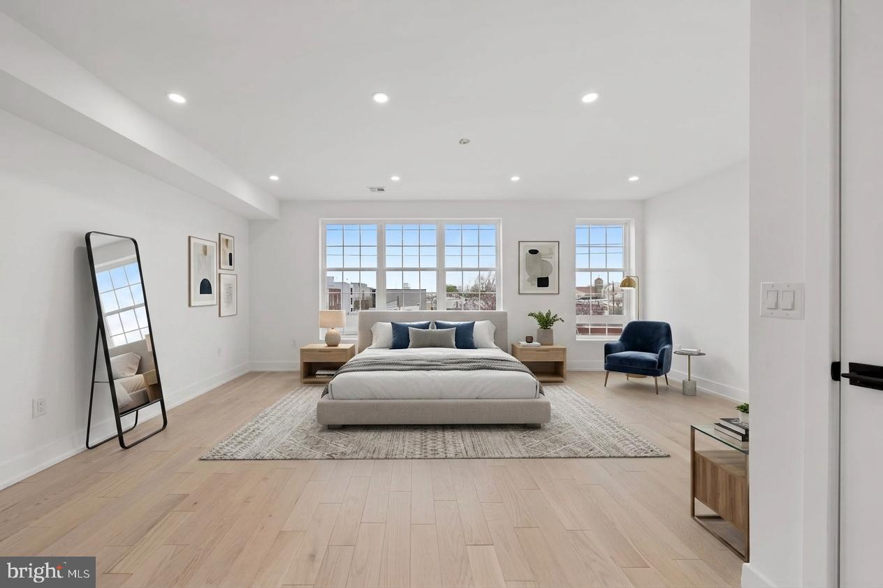 2552 SOMERSET STREET