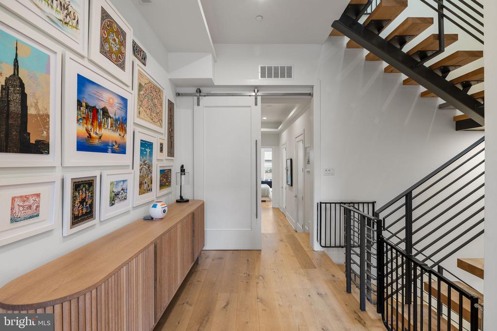 1608 CHRISTIAN STREET