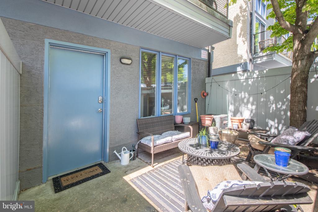 182 GAY STREET 104