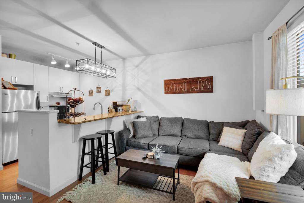 182 GAY STREET 104