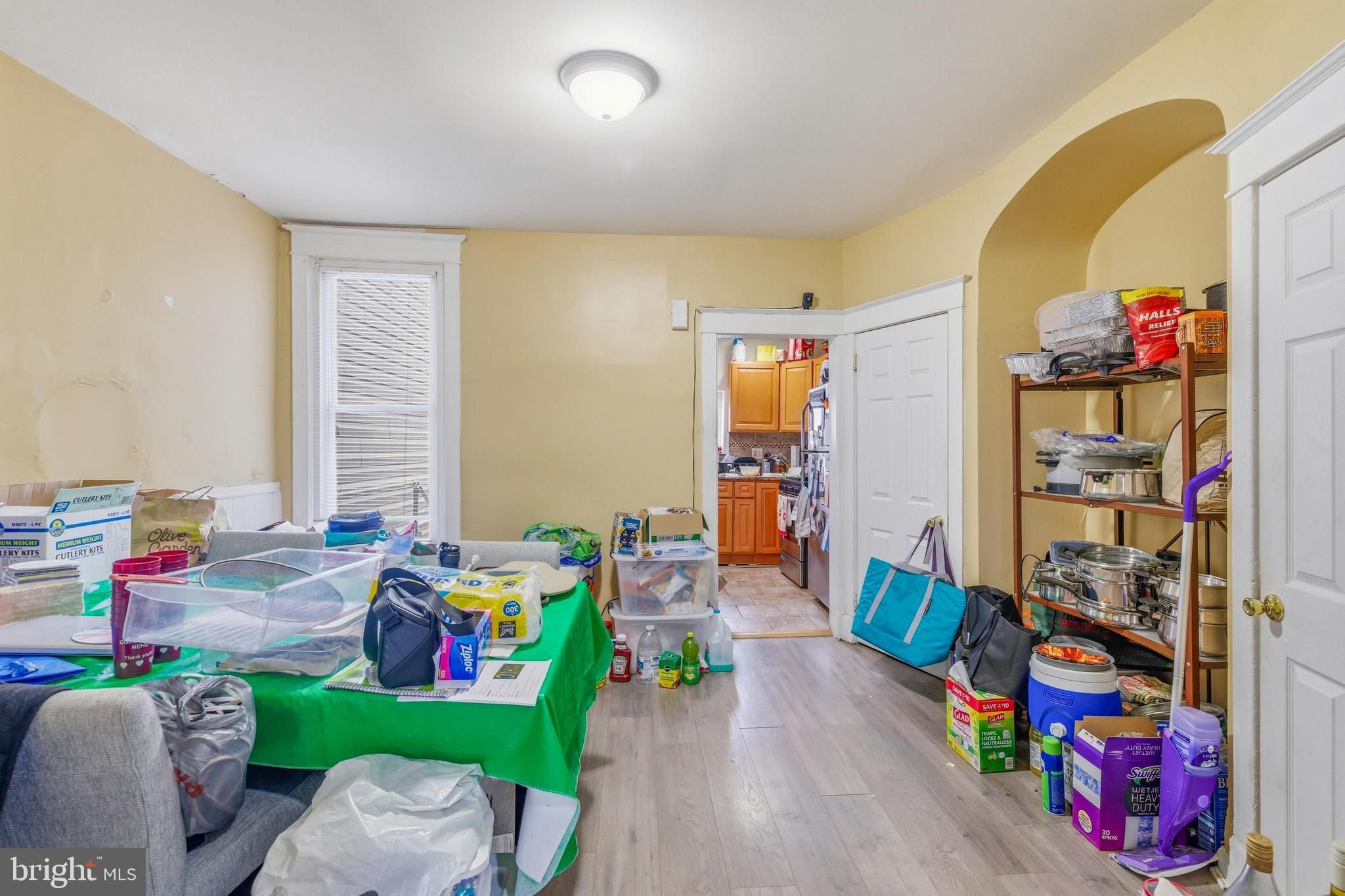 6608 LANSDOWNE AVENUE