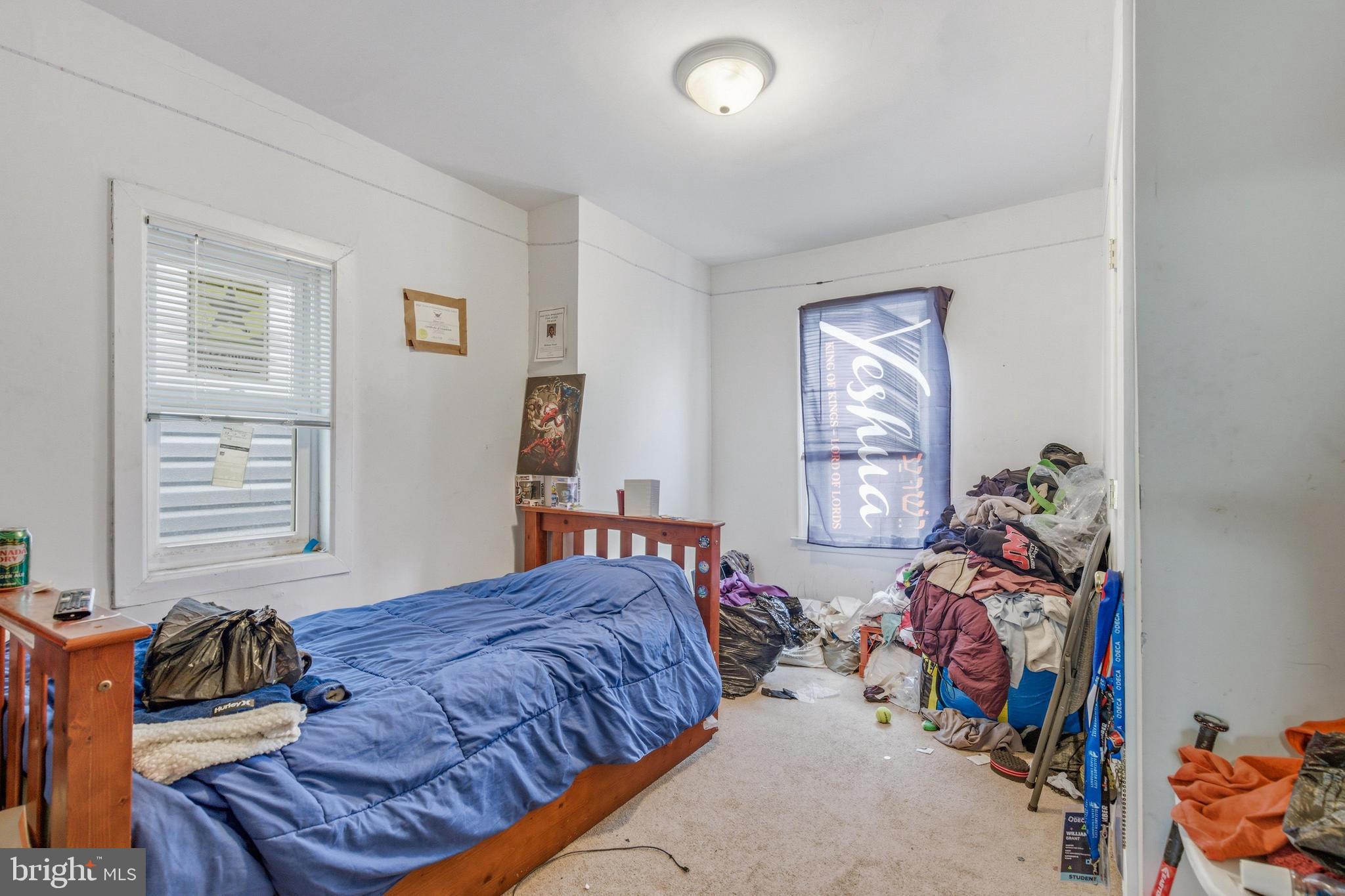 6608 LANSDOWNE AVENUE