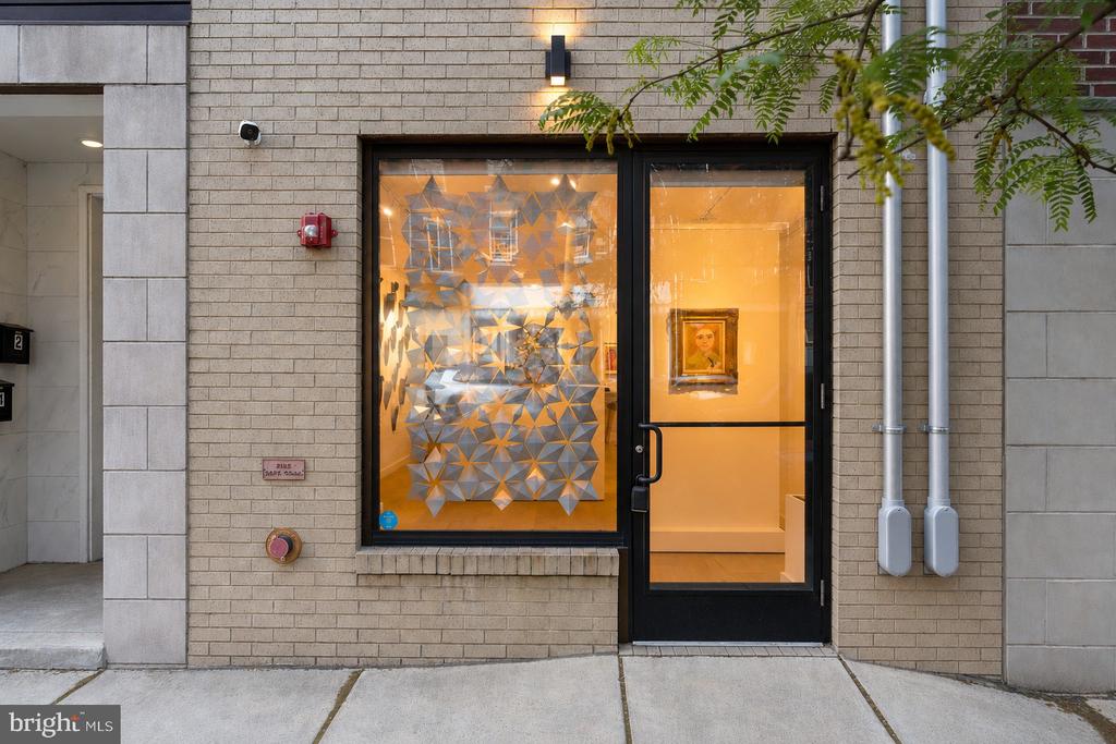 2028 FRANKFORD AVENUE COMM