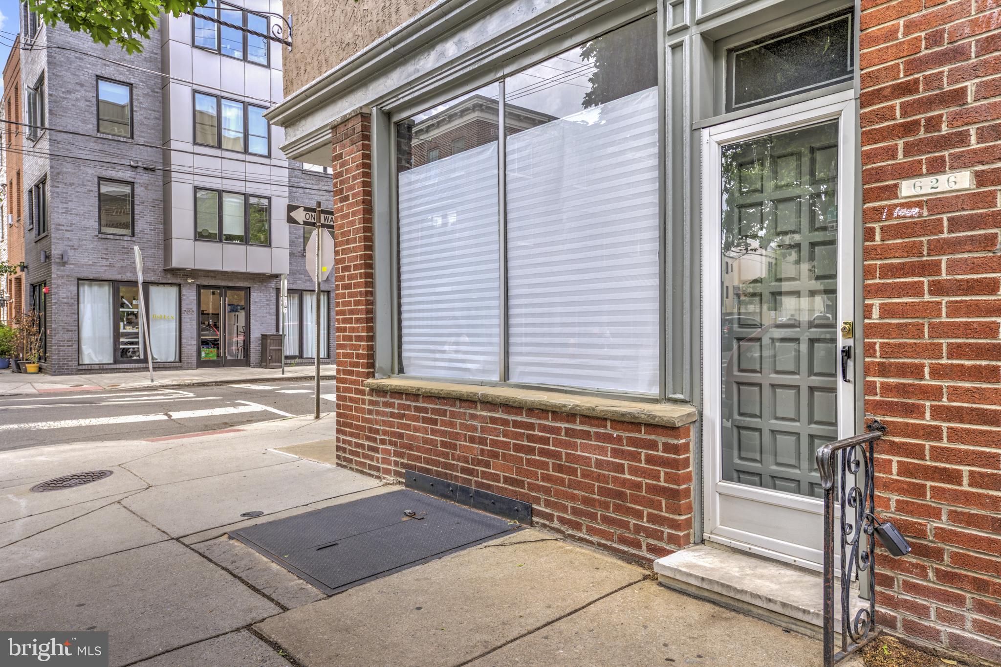 626 S 7TH STREET