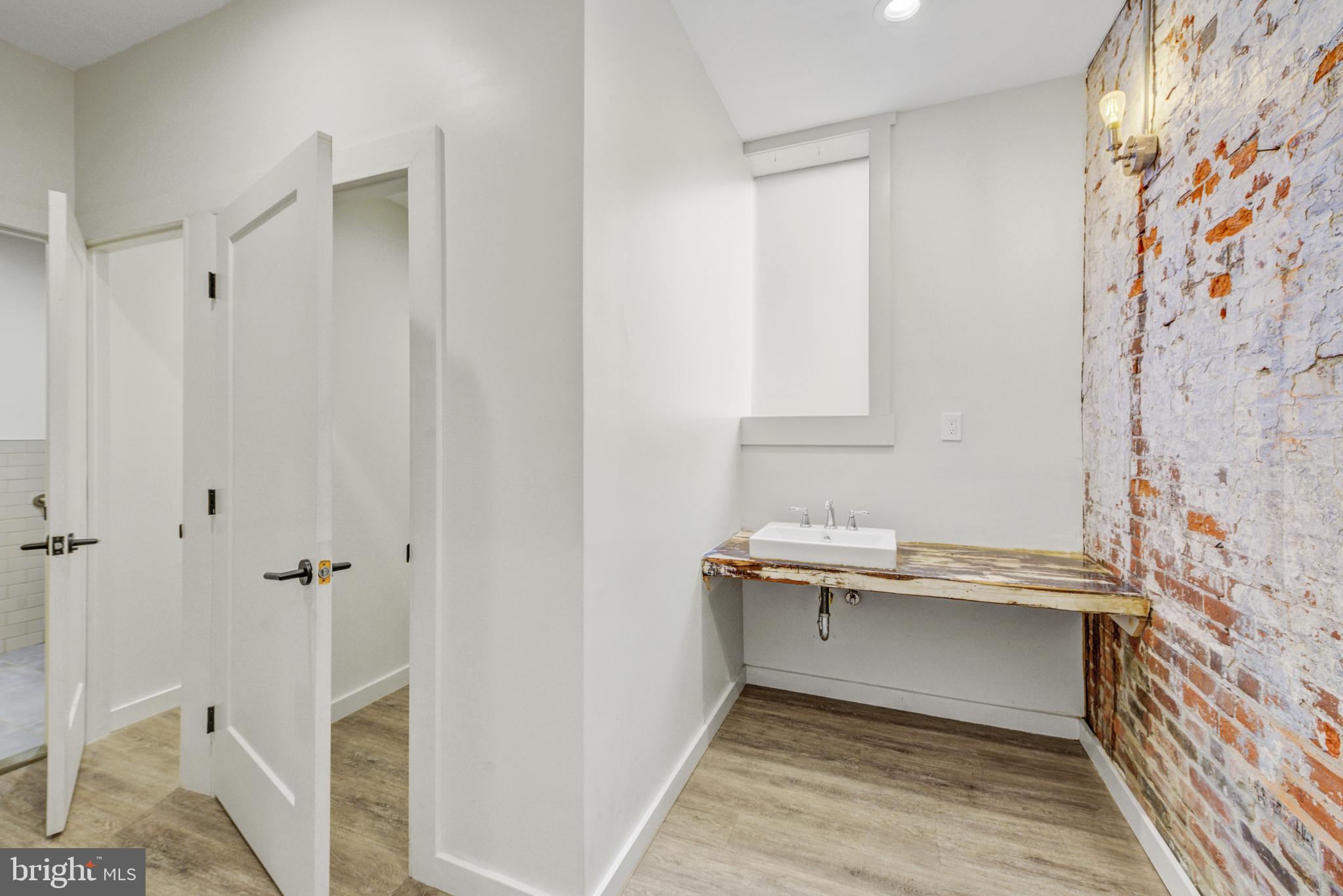 626 S 7TH STREET