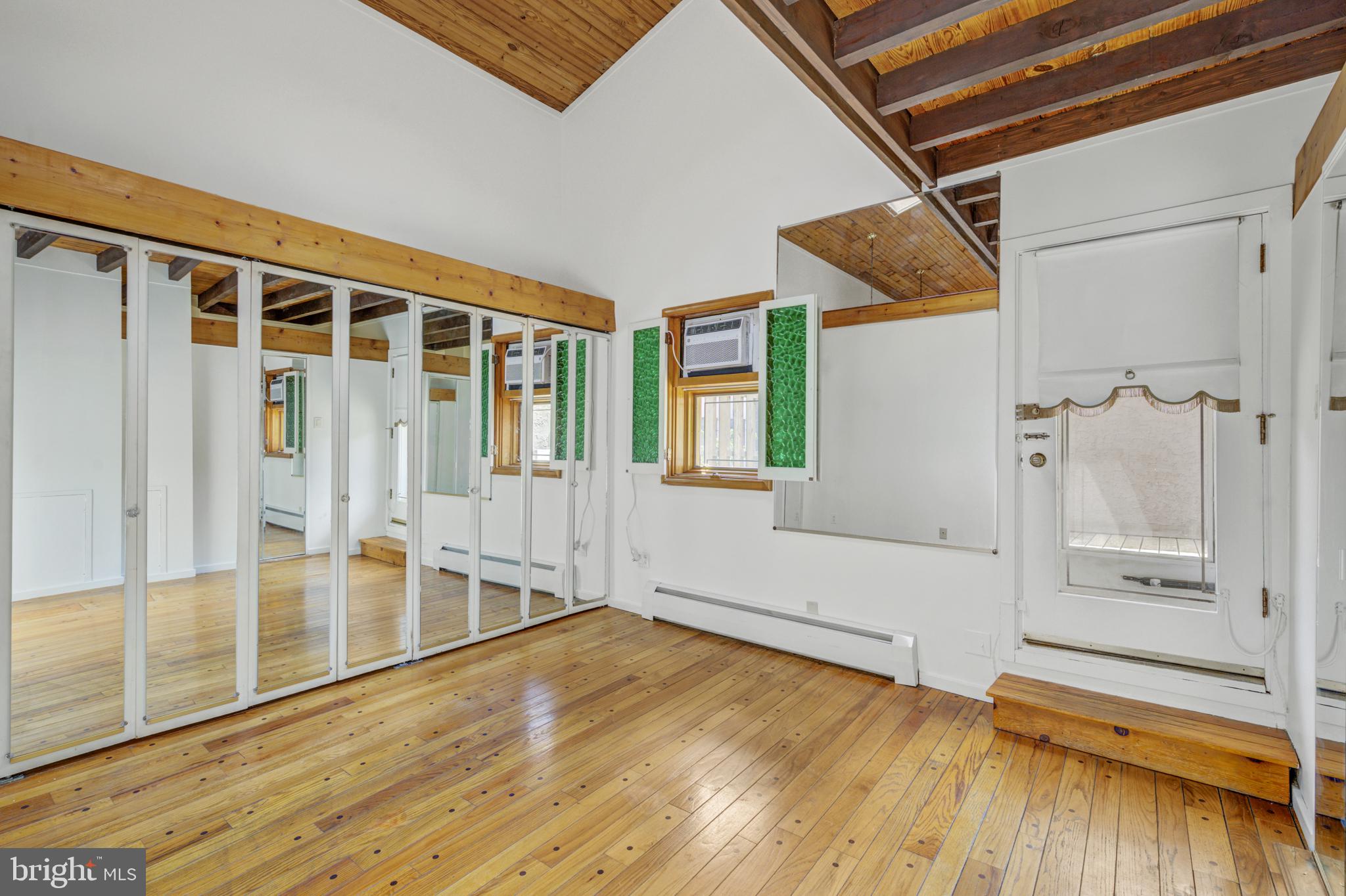 626 S 7TH STREET