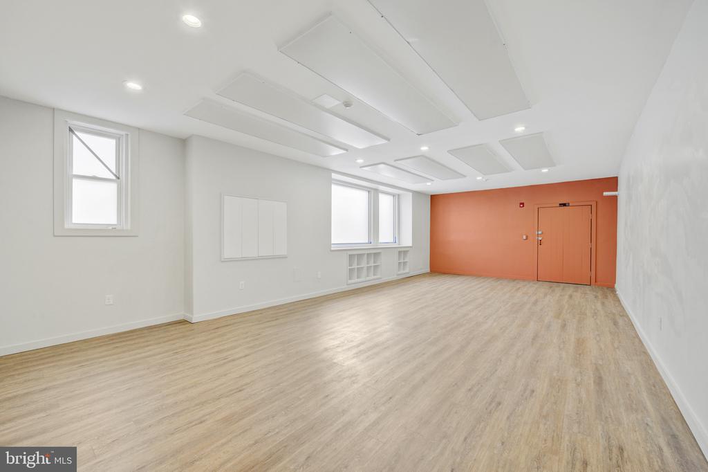 626 S 7TH STREET