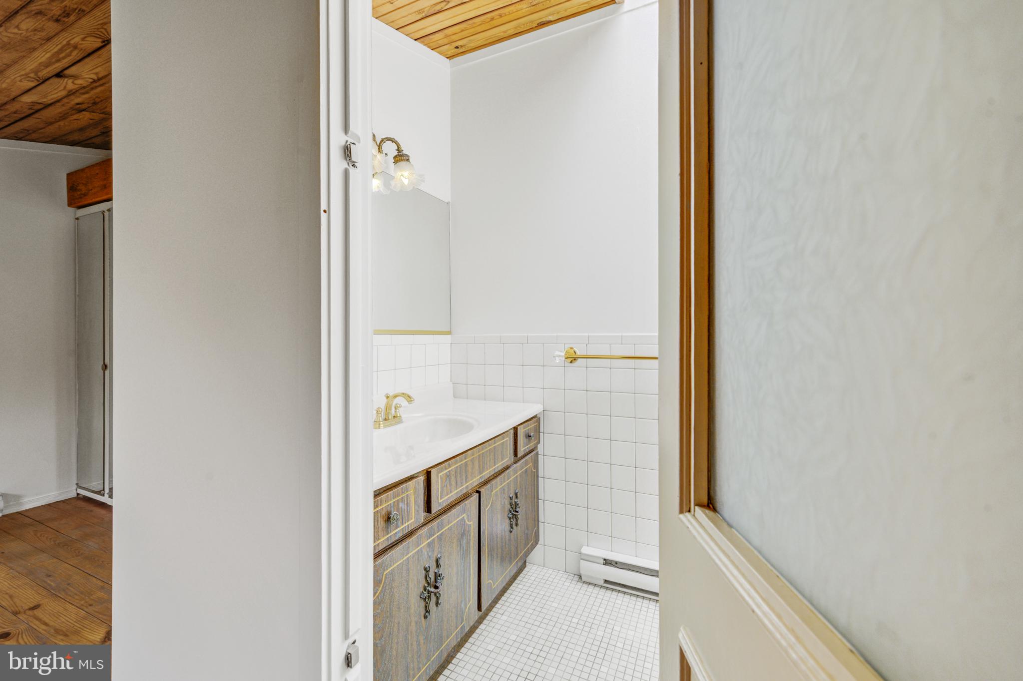 626 S 7TH STREET