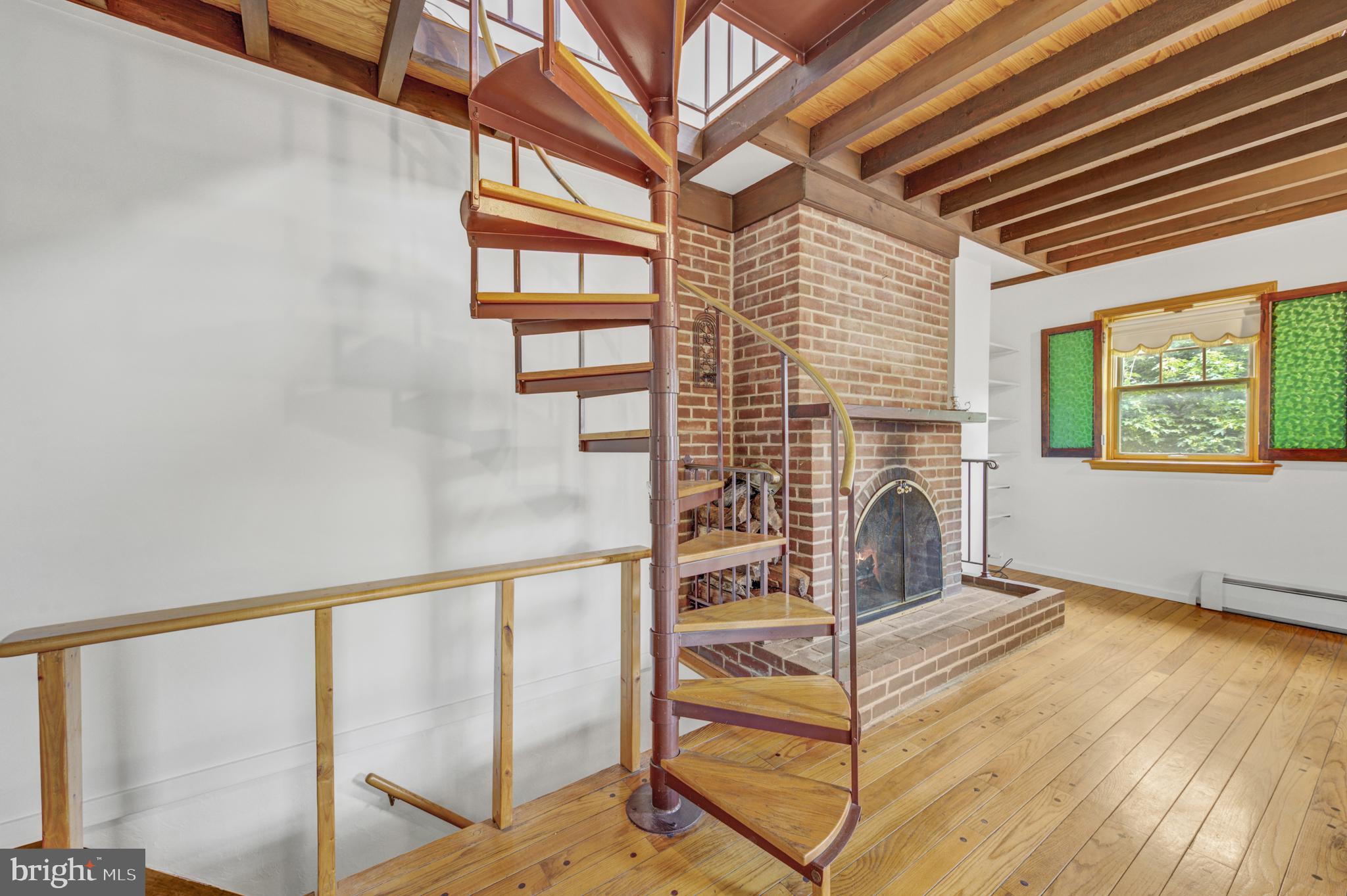 626 S 7TH STREET