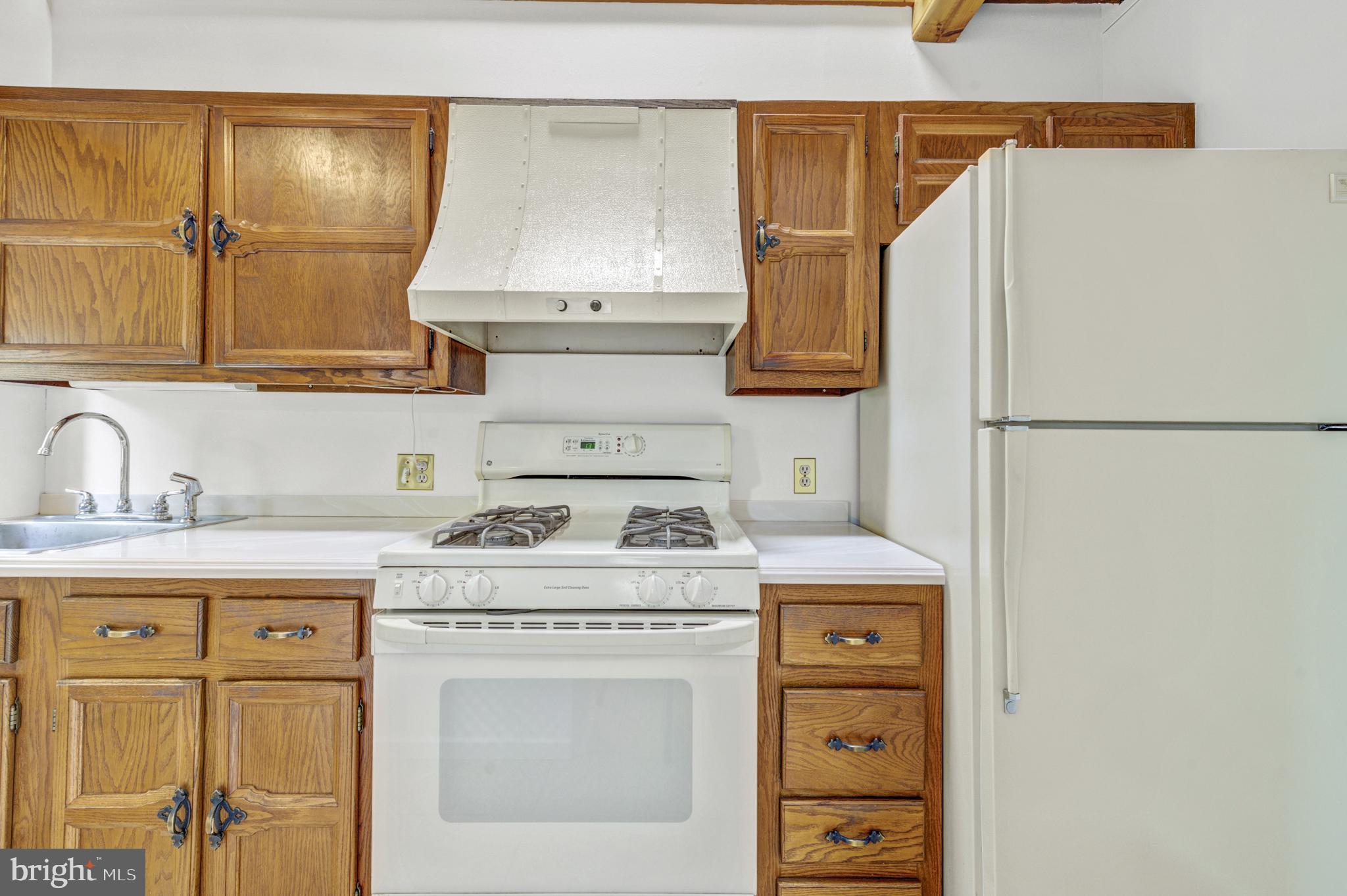 626 S 7TH STREET