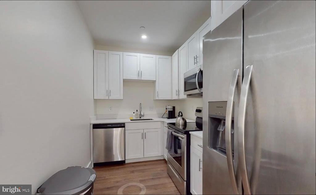 150 S INDEPENDENCE MALL W 620
