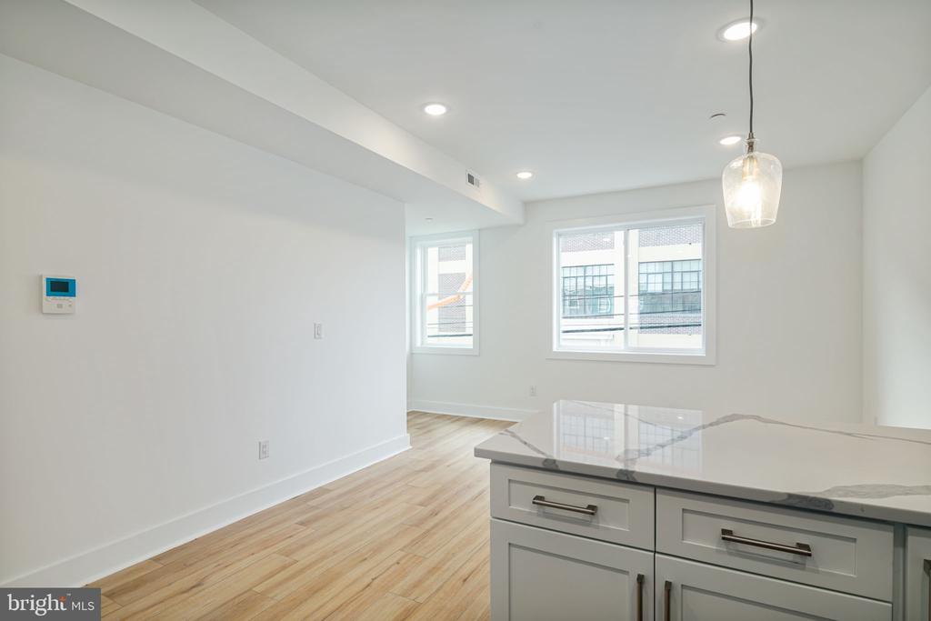 2021 N 2ND STREET Unit: 2