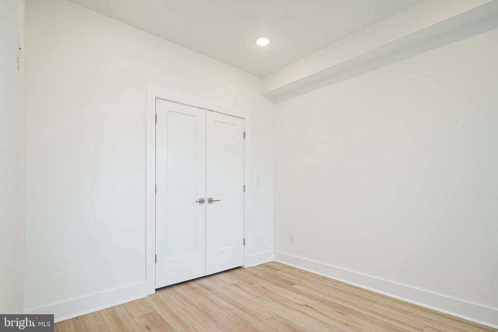 2021 N 2ND STREET Unit: 2