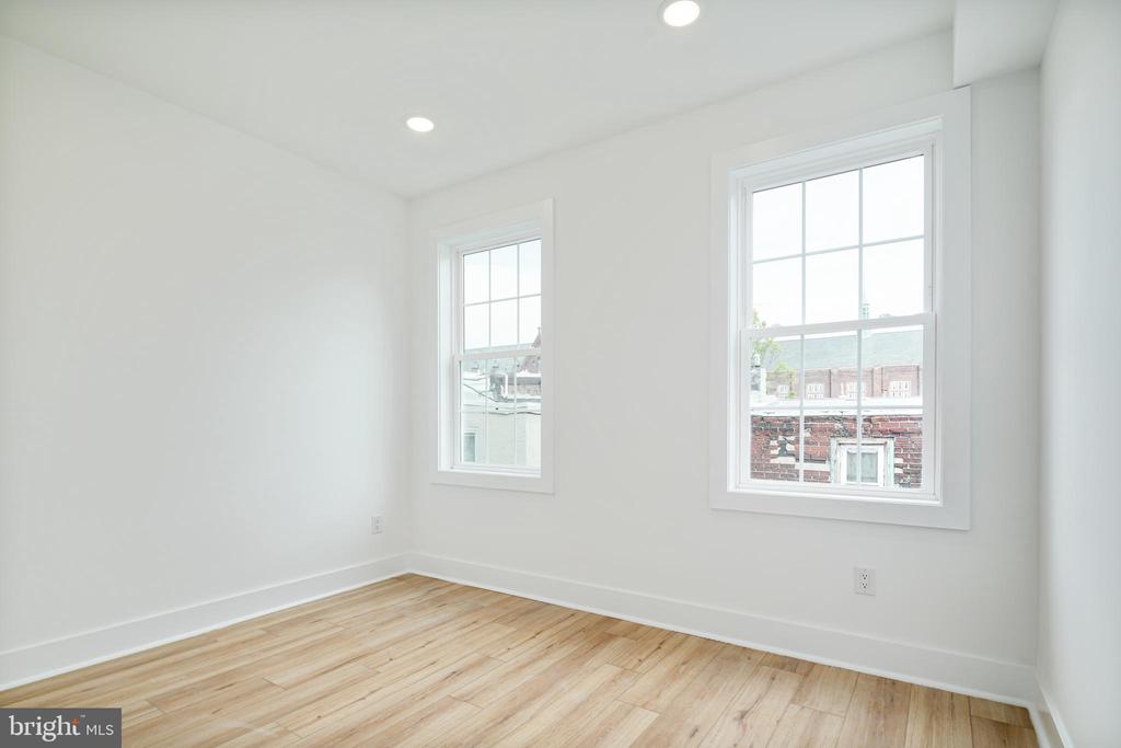 2021 N 2ND STREET Unit: 2