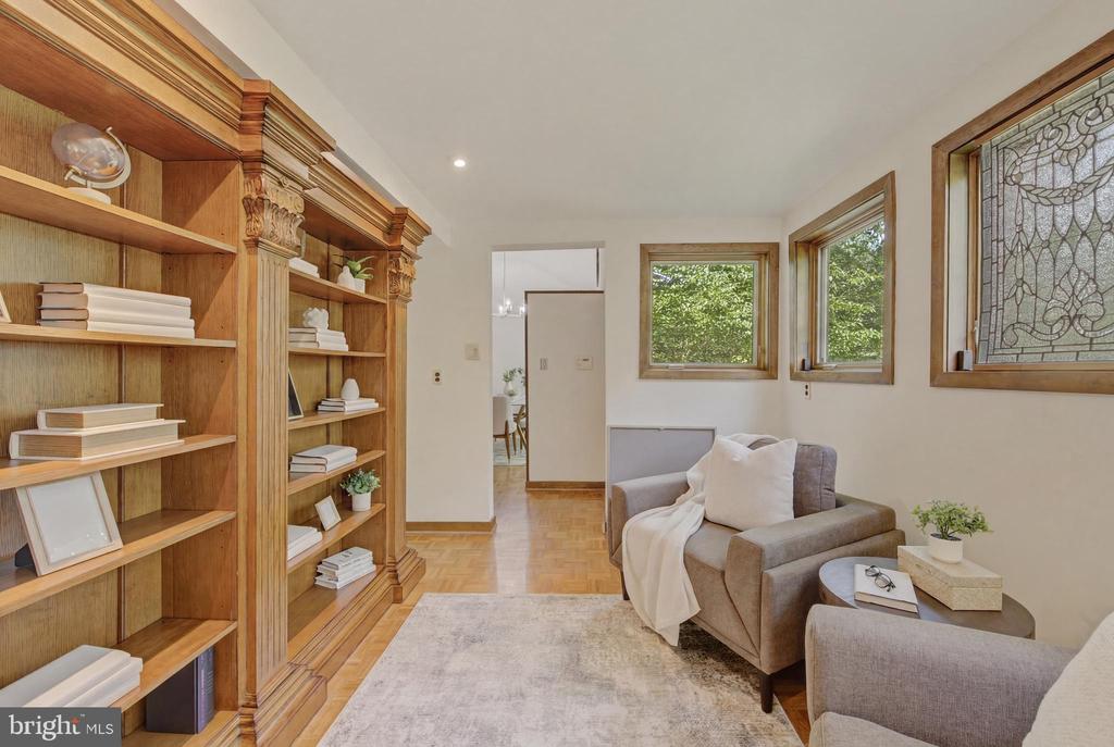 733 CORNELIA PLACE