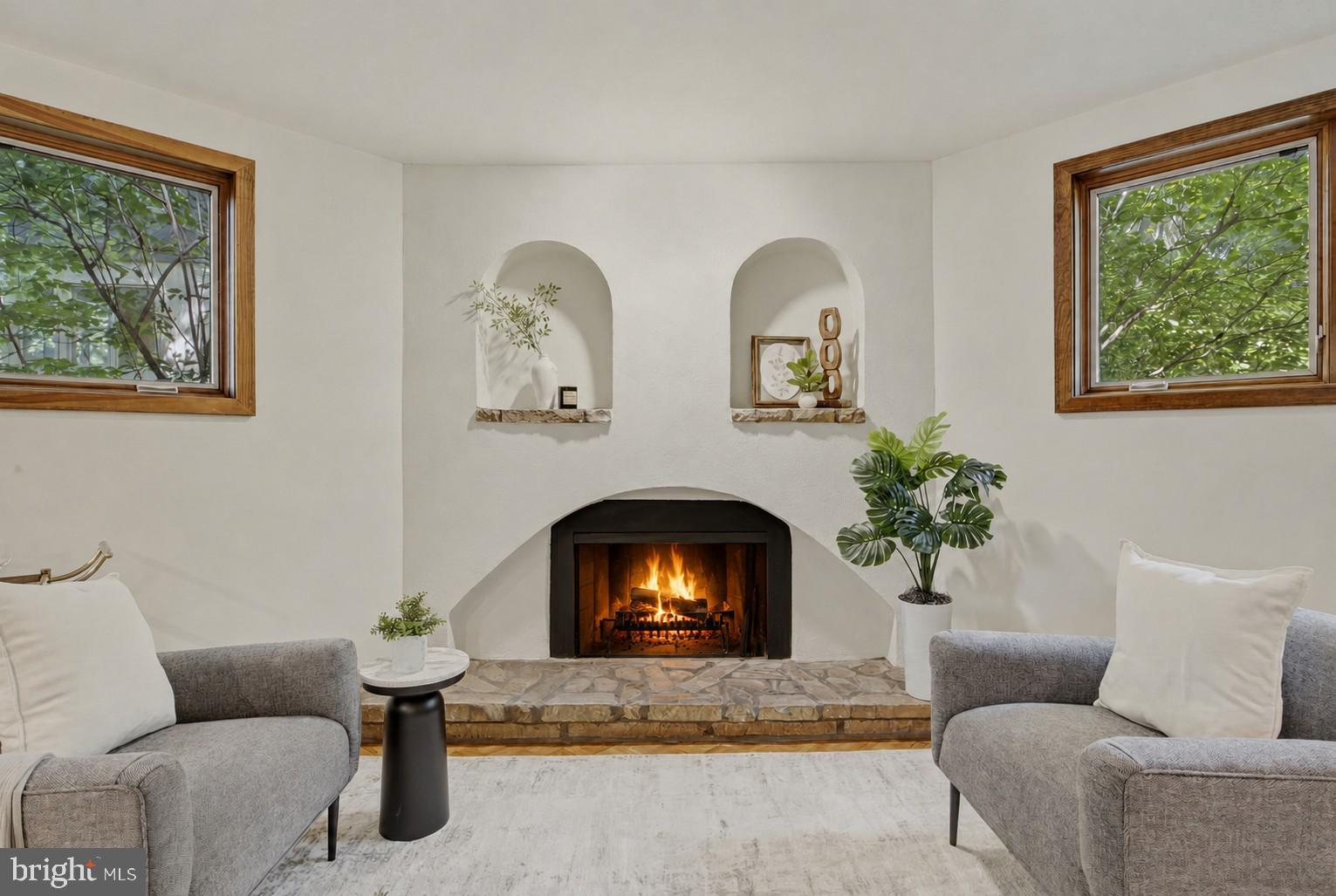 733 CORNELIA PLACE