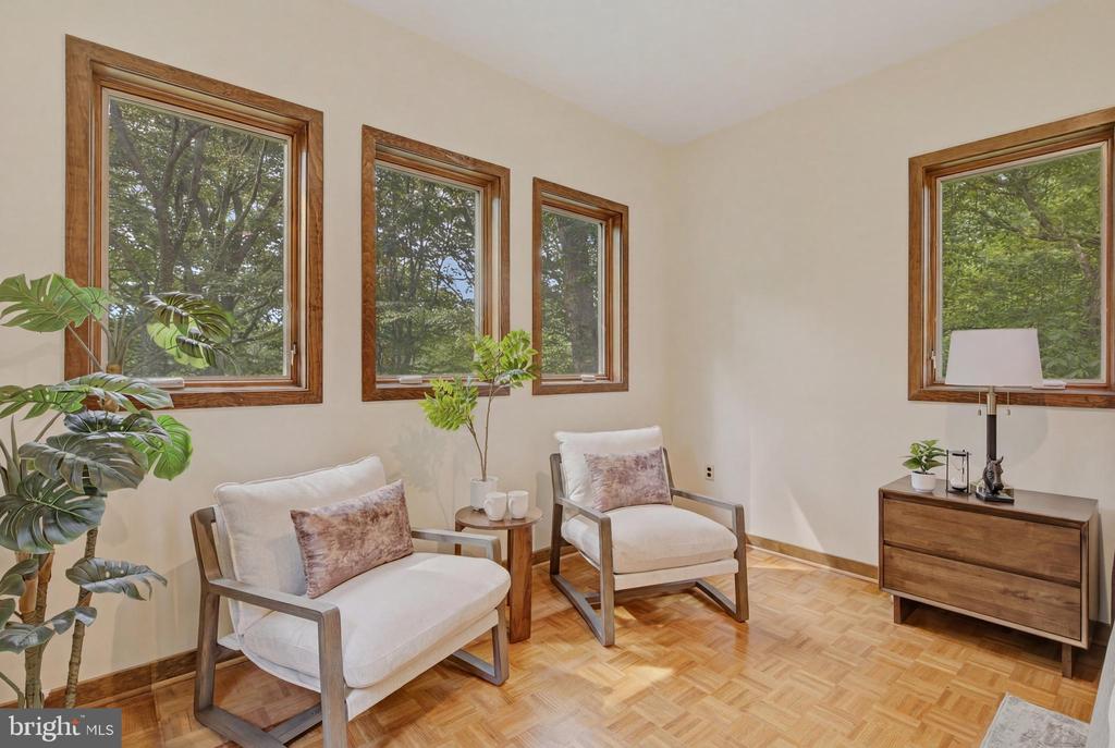 733 CORNELIA PLACE