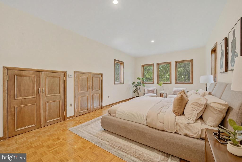 733 CORNELIA PLACE