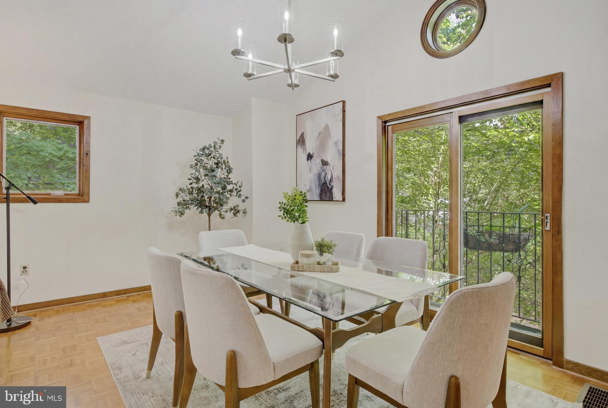 733 CORNELIA PLACE