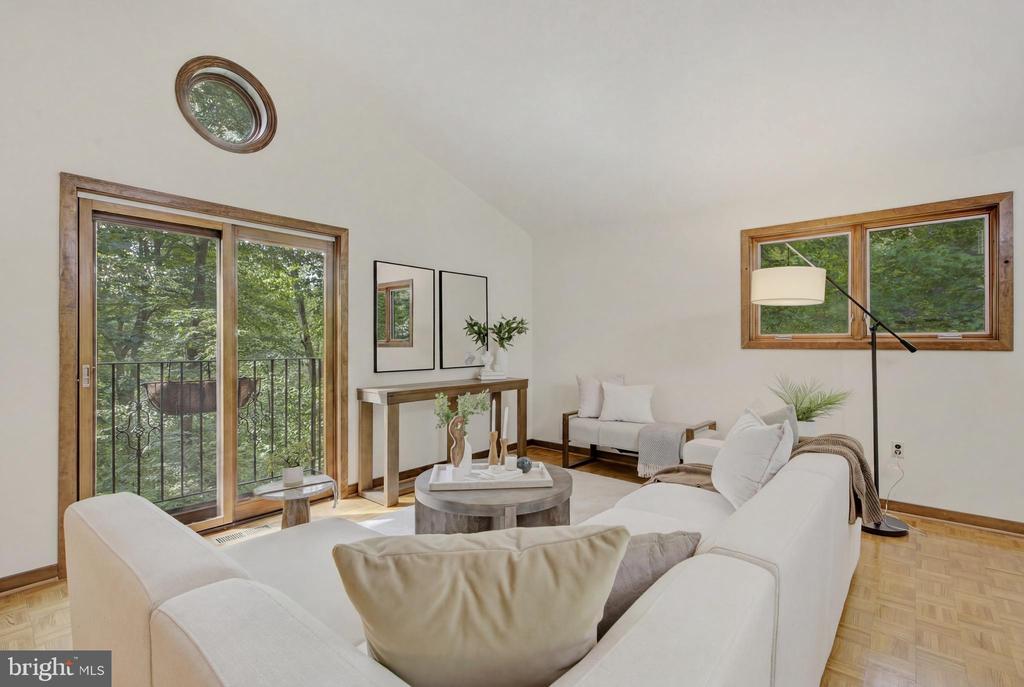 733 CORNELIA PLACE