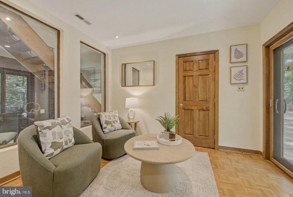 733 CORNELIA PLACE