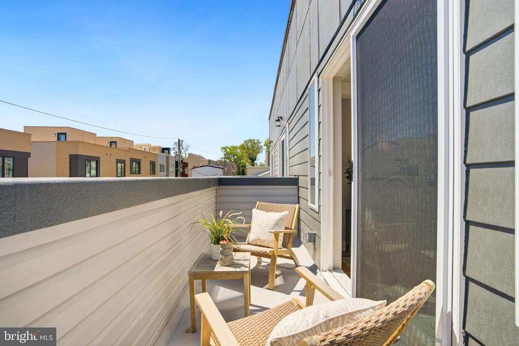 298 DELMAR STREET