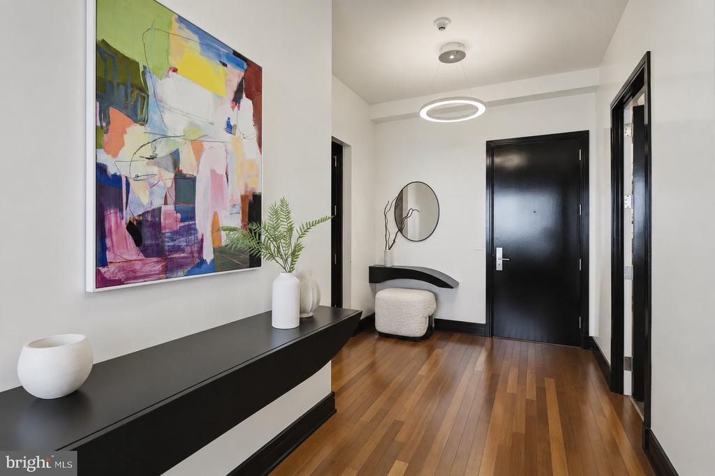 1414 S PENN SQUARE Unit: 27CDE