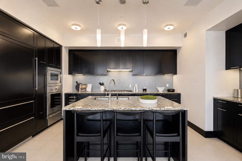 1414 S PENN SQUARE Unit: 27CDE