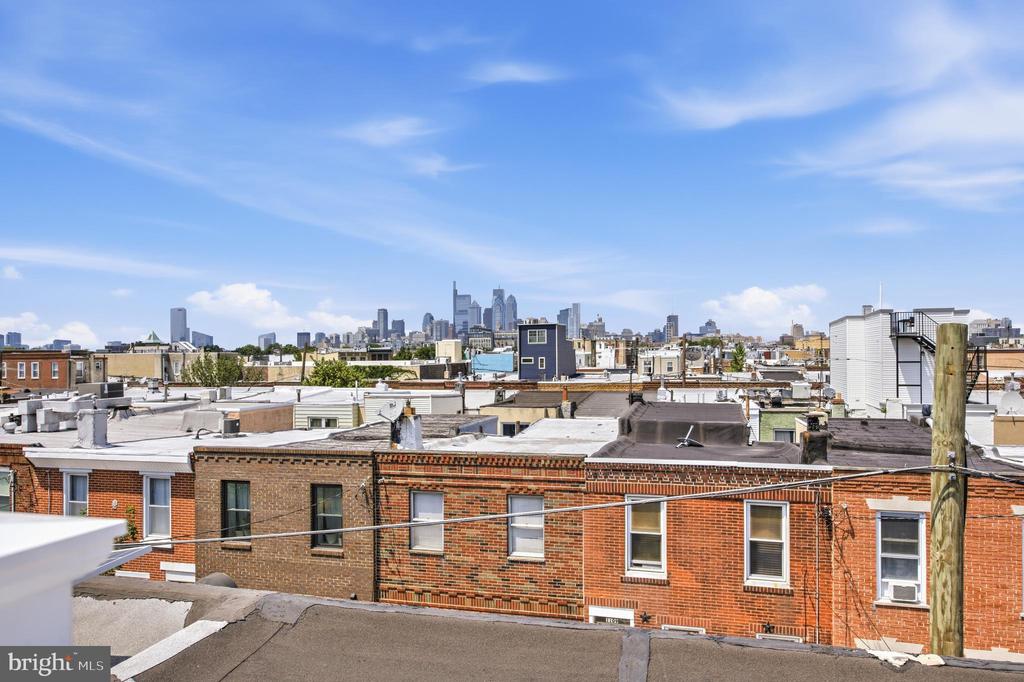 1110 PIERCE STREET