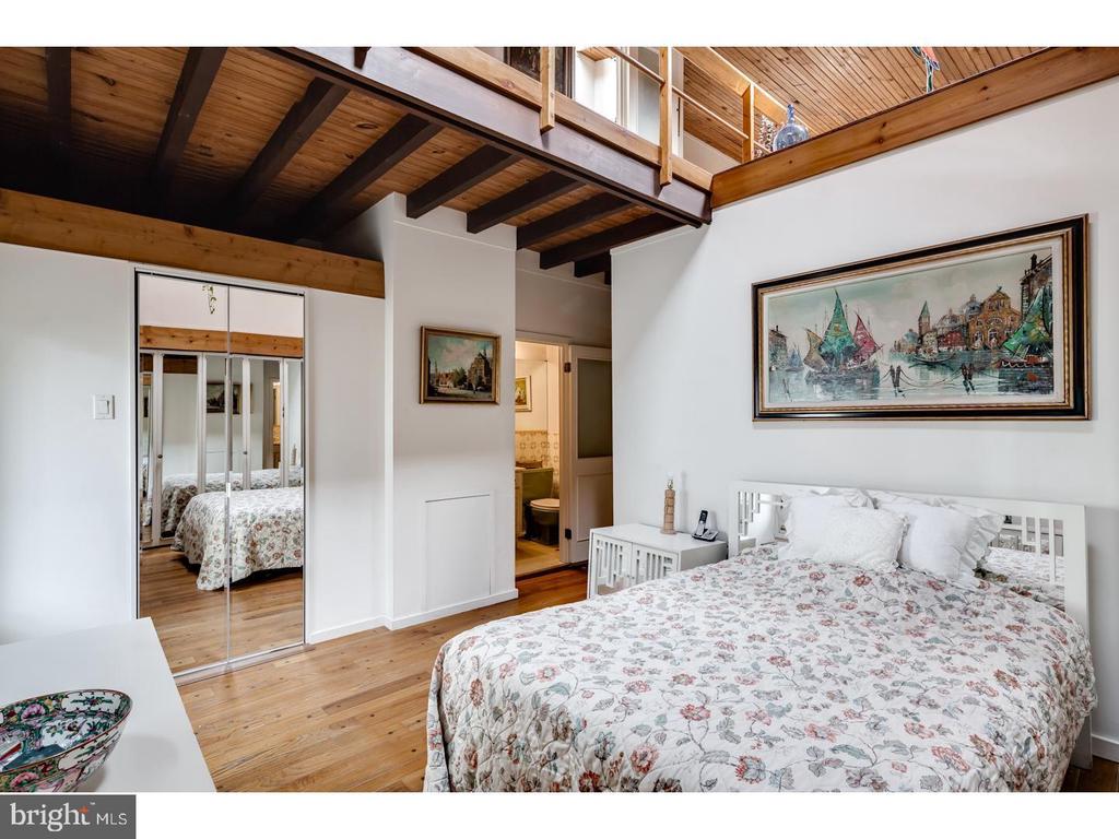 626 S 7TH STREET