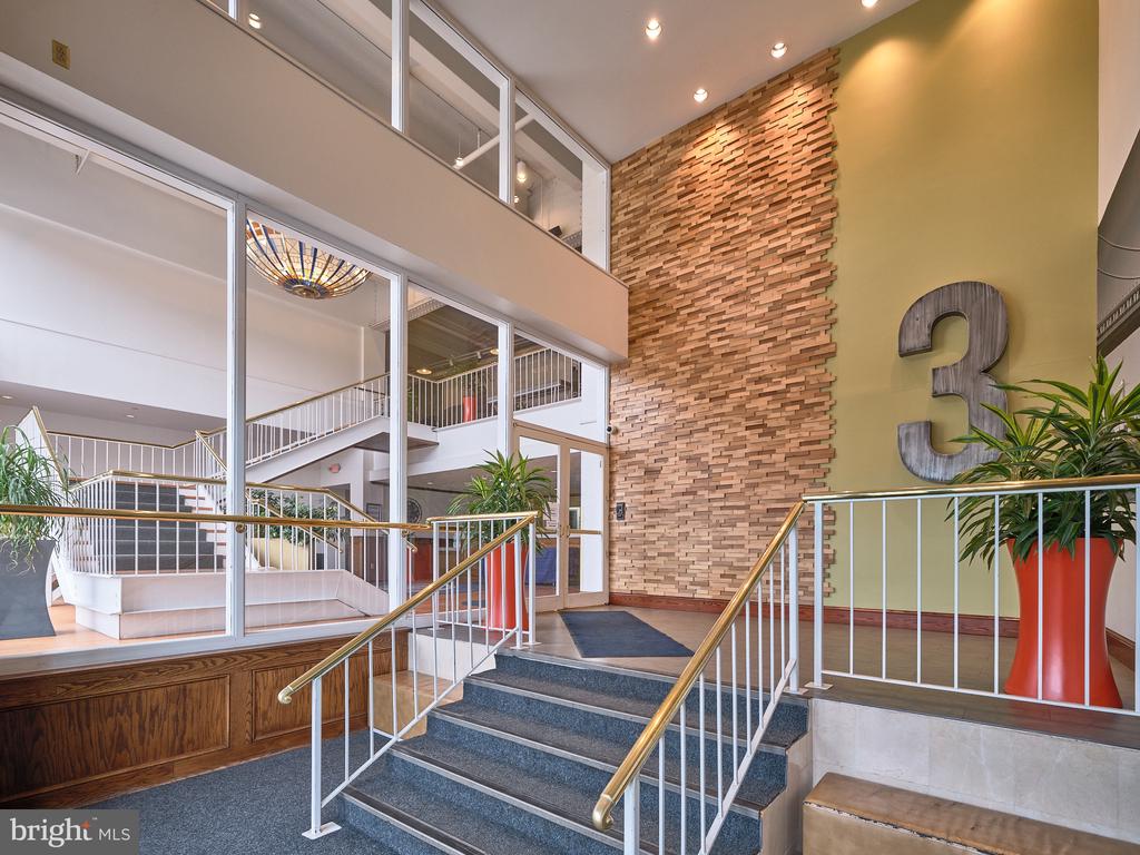 3 N CHRIS COLUMBUS BOULEVARD Unit: MD329