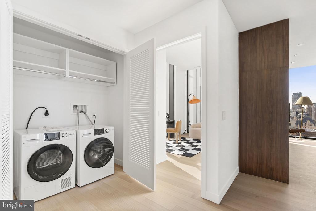 210 S 12TH STREET Unit: PH2A