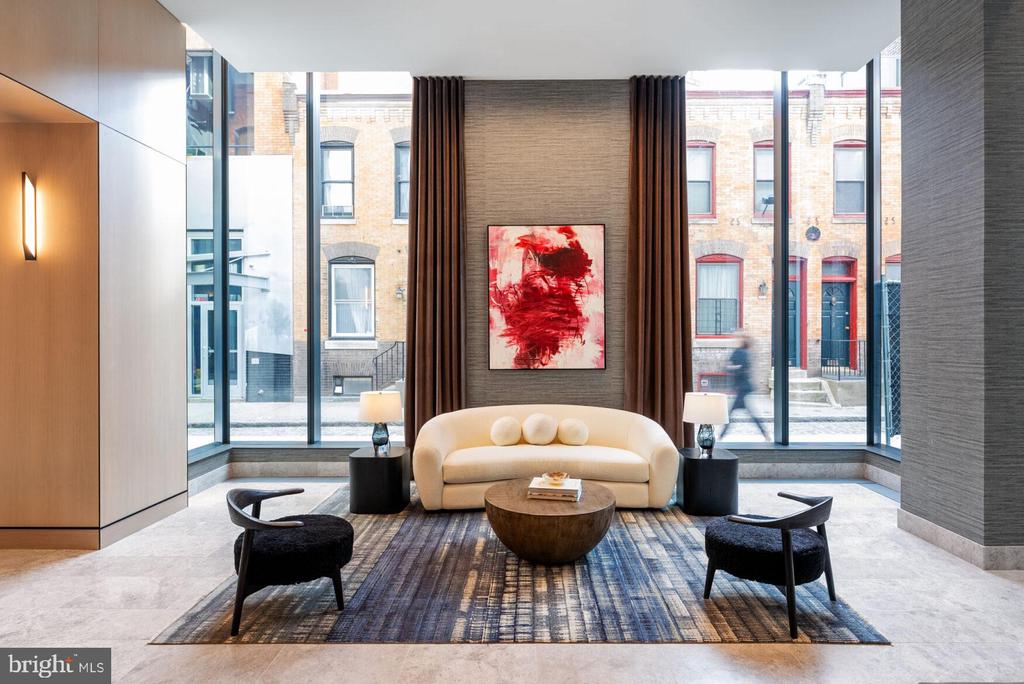 210 S 12TH STREET Unit: PH2A