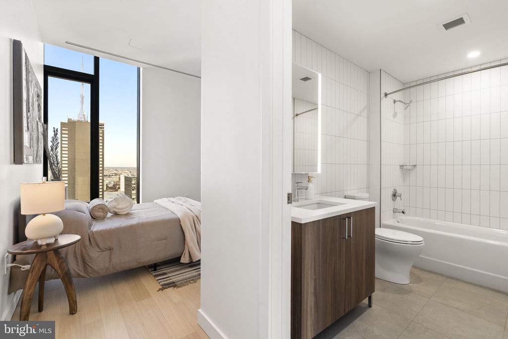 210 S 12TH STREET Unit: PH2A