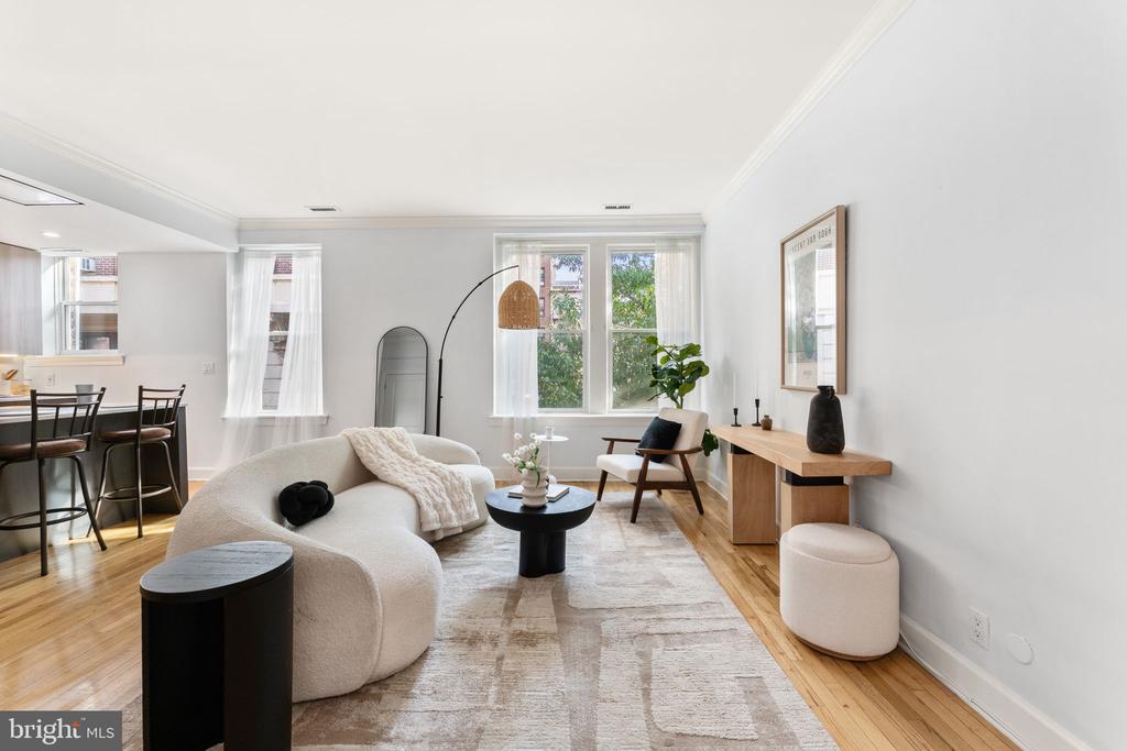 242 S 13TH STREET Unit: E