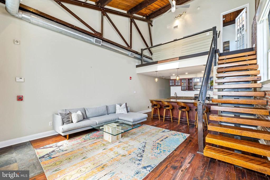 1301 N FRONT STREET Unit: G